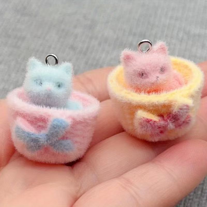 Resin Art Accessories - 4個入り3Dぬいぐるみ樹脂製猫ペンダント、DIYジュエリー製作イヤリング、キーホルダー、アクセサリー