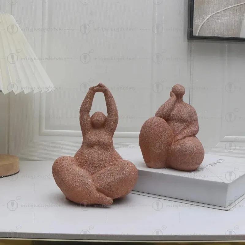 手作りの砂岩樹脂製置物、抽象的なぽっちゃり女性像、リビングル - Resin Art Table Top のレビューと価格