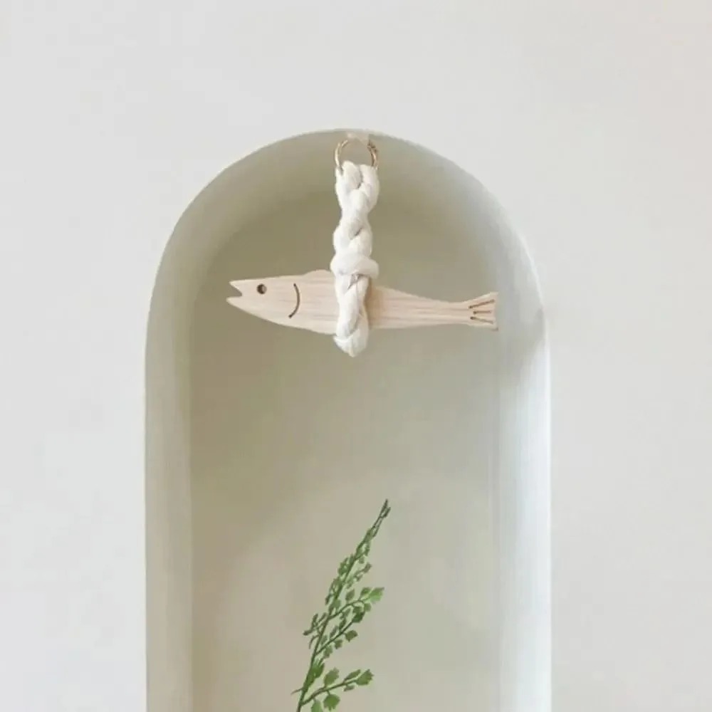 軽量木製魚型車飾り（ベル付き）超薄型ポラックドアペンダント壁 - Resin Art For Wedding Gift のレビューと価格