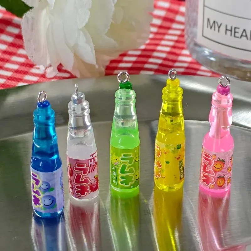 10個入り 小さなソーダボトル レジンチャーム 可愛い飲料ボ - Resin Art Accessories のレビューと価格