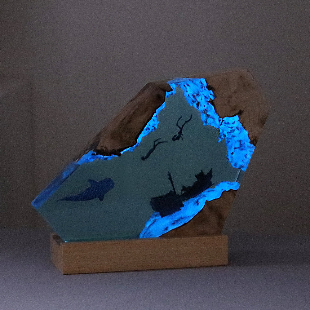 エポキシ樹脂製の発光卓上ランプ,常夜灯,アートクラフト,クリ - Resin Art Table Top のレビューと価格